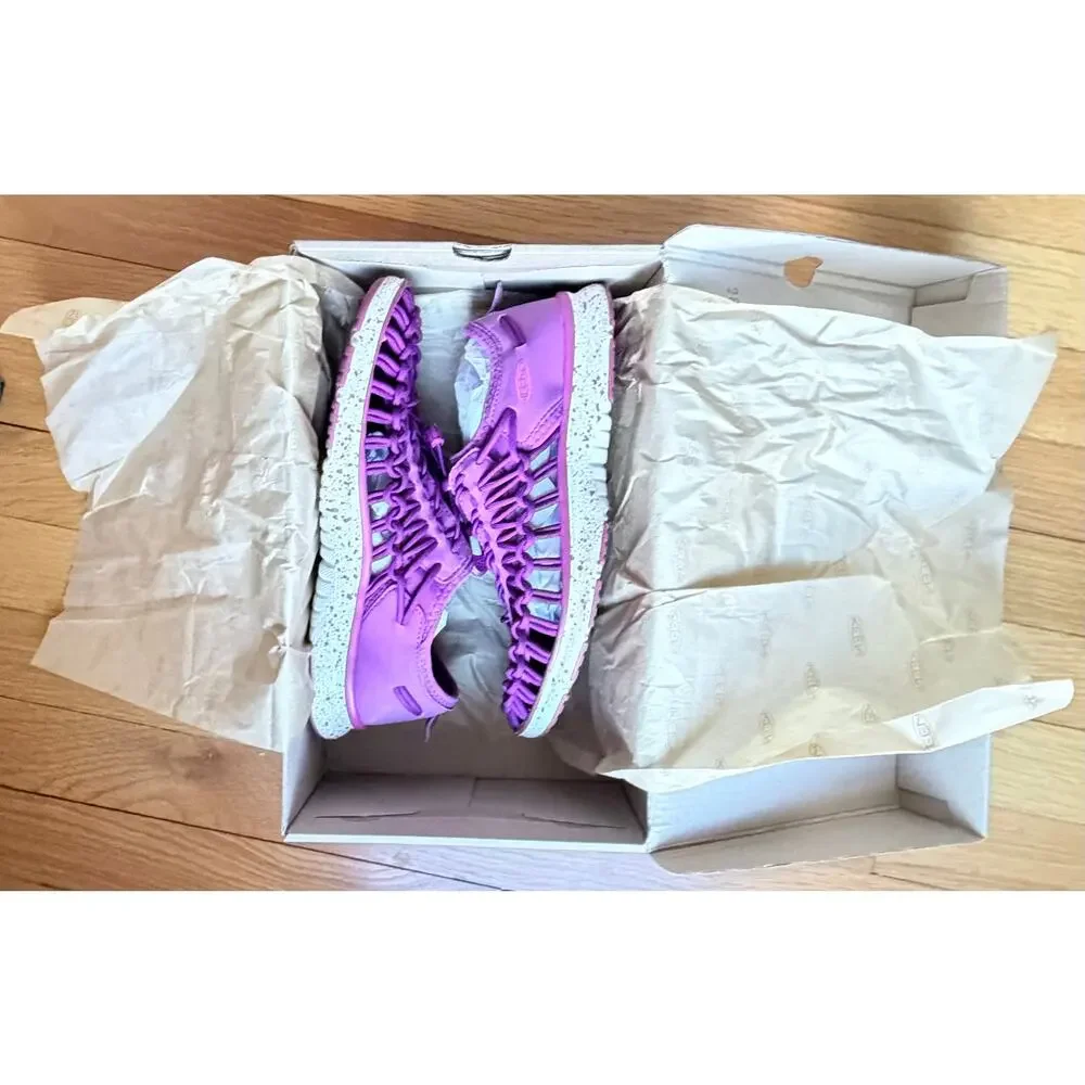 KEEN Girls Uneek 02 Water Sandals Purple Bungee Lace Up Low Top 6Y Kids